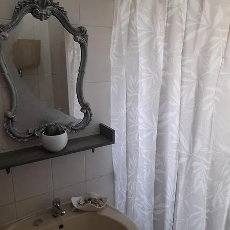 Tra Vento E Mare Apartment Lendinuso